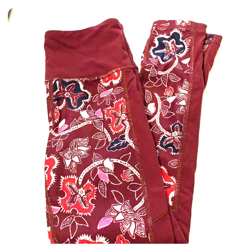 Athleta Elation 7/8 leggings. New without tags.